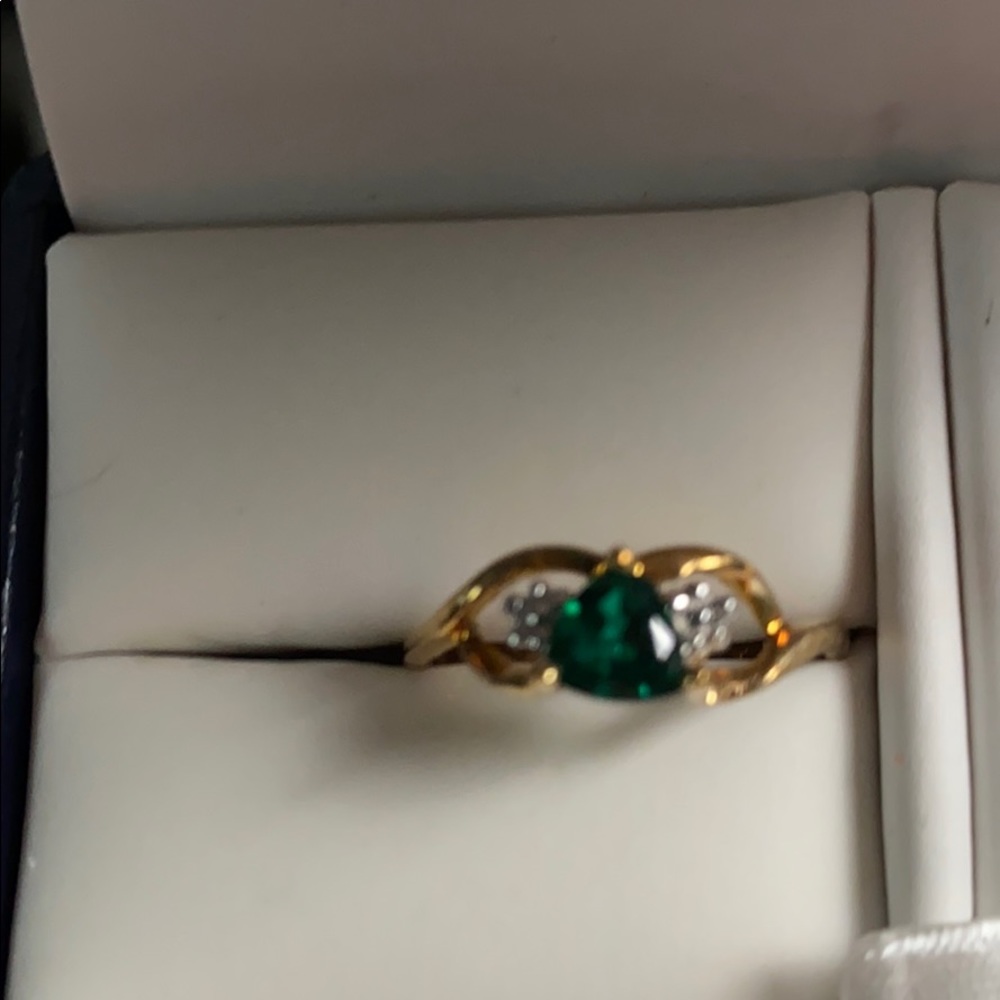 Emerald set - Picture 2 of 5
